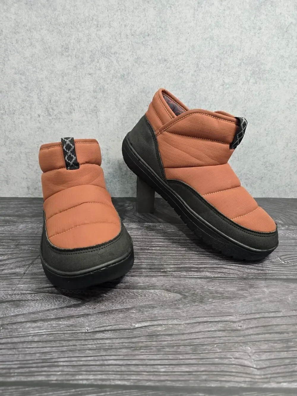 Ozark Trail Men's Boot Slipper Size 7 Rust Orange Puffer Camp Booties Excellent
